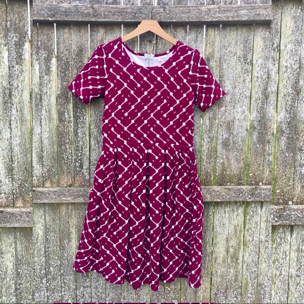 !! LulaRoe Amelia Dress • Medium